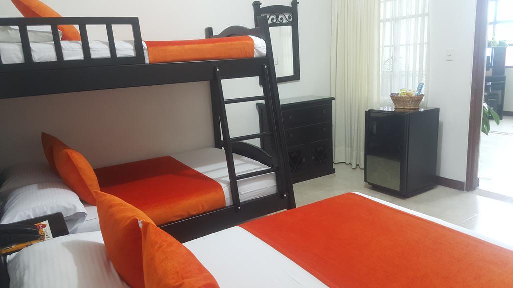Hotel Colonial بيريرا المظهر الخارجي الصورة