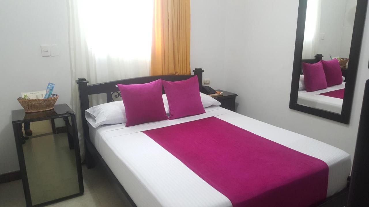 Hotel Colonial بيريرا المظهر الخارجي الصورة