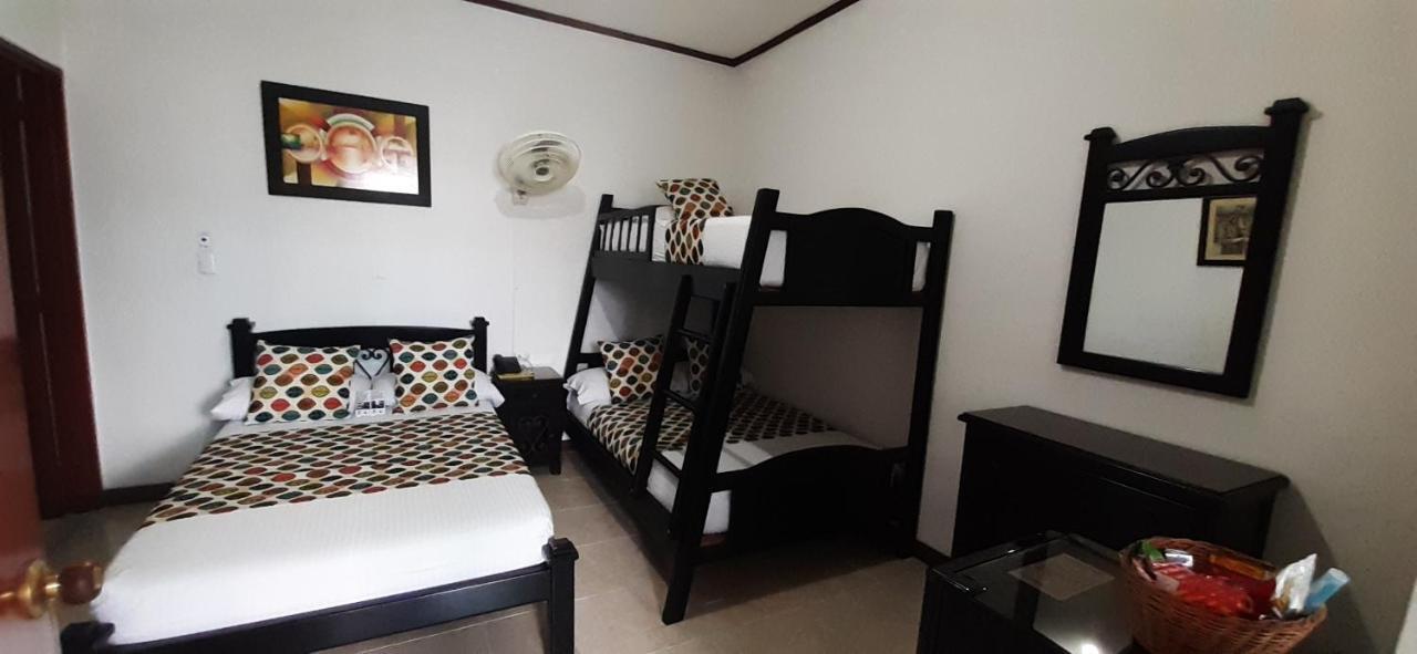 Hotel Colonial بيريرا المظهر الخارجي الصورة